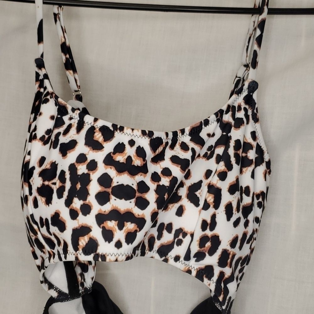 Sexy Leopard Print Bathing Suit Large Cut out - Picture 3 of 11
